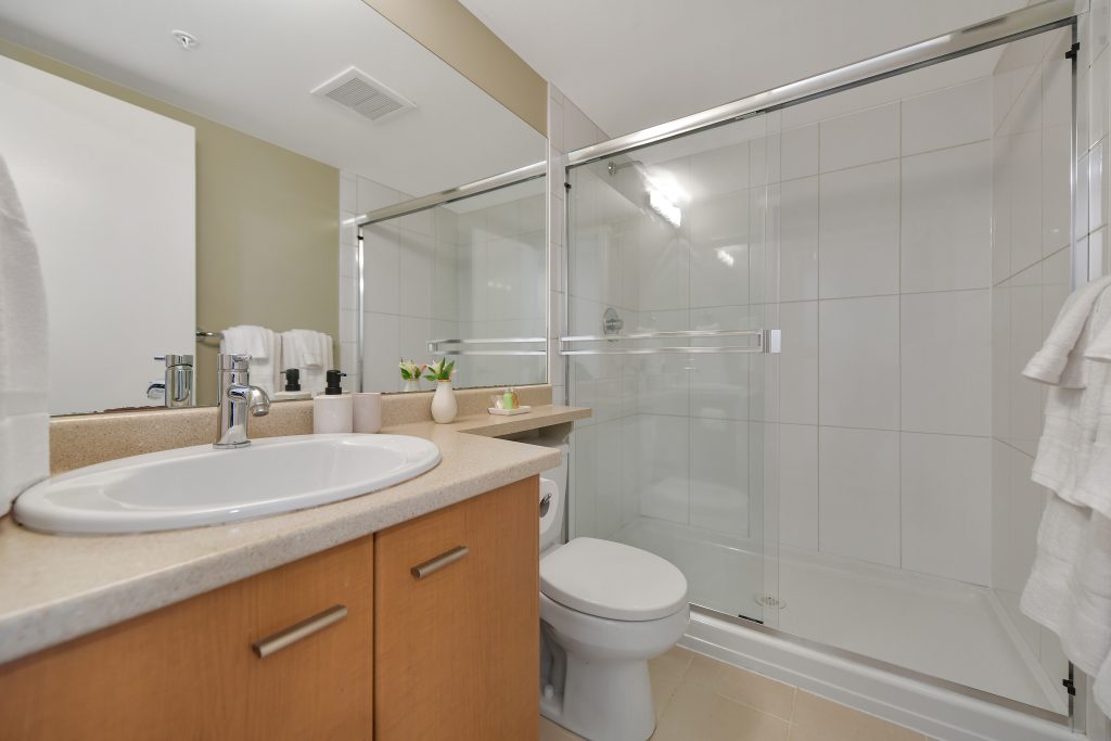 Cathedral View Suite-Bath 2