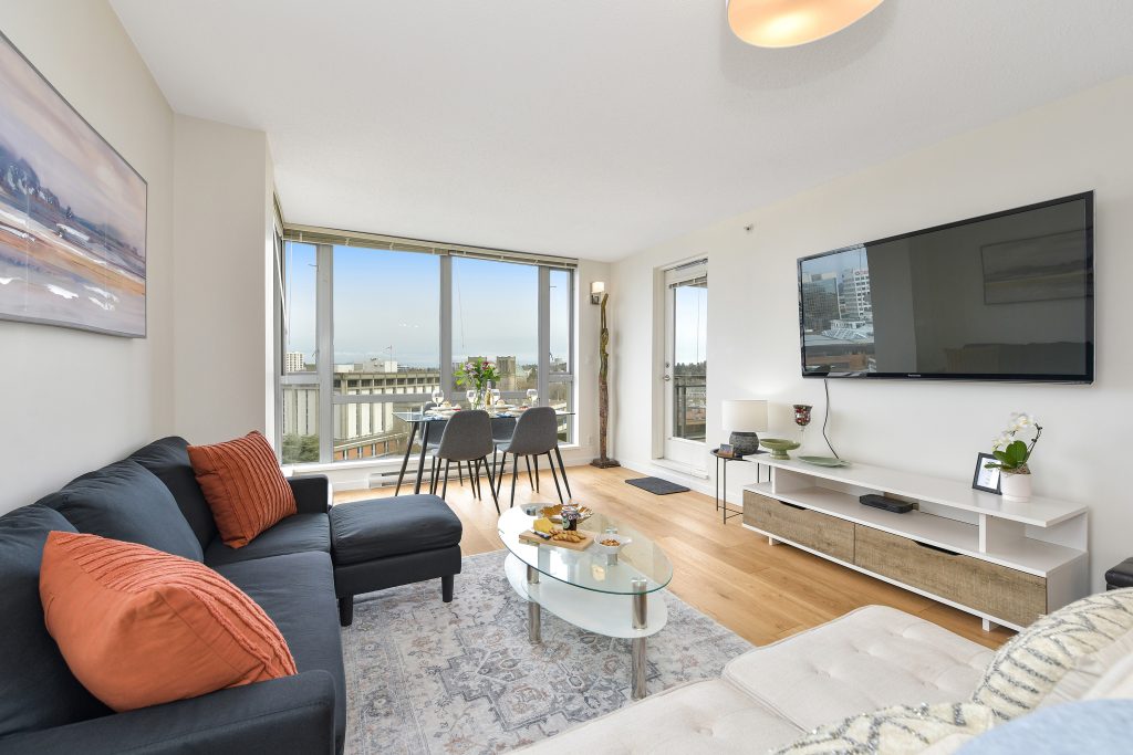 Cathedral View Suite-Living 2