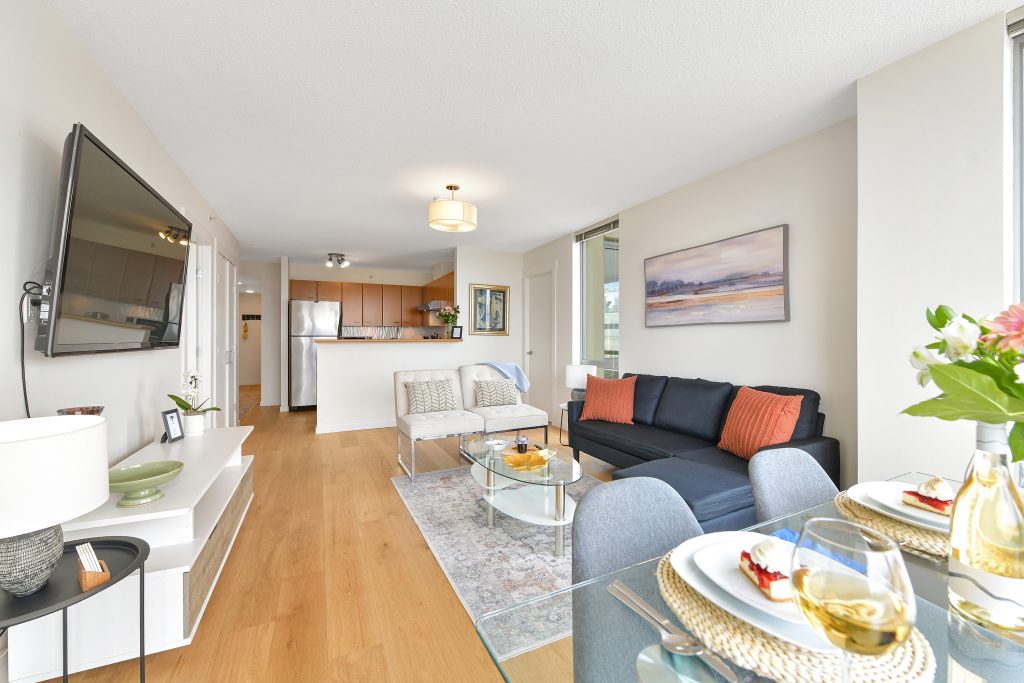 Cathedral View Suite-Living 4