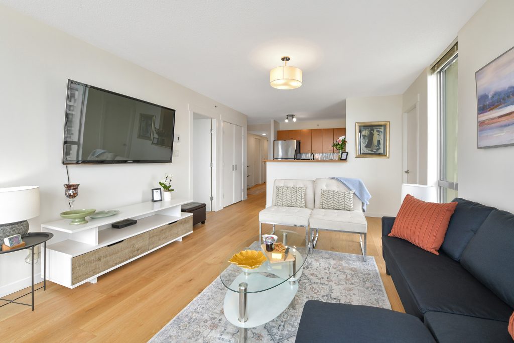 Cathedral View Suite-Living 6