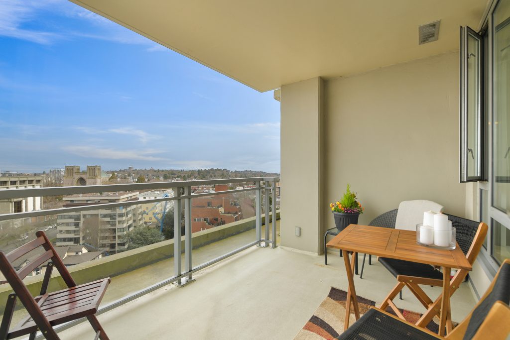 Cathedral View Suite-Patio 1