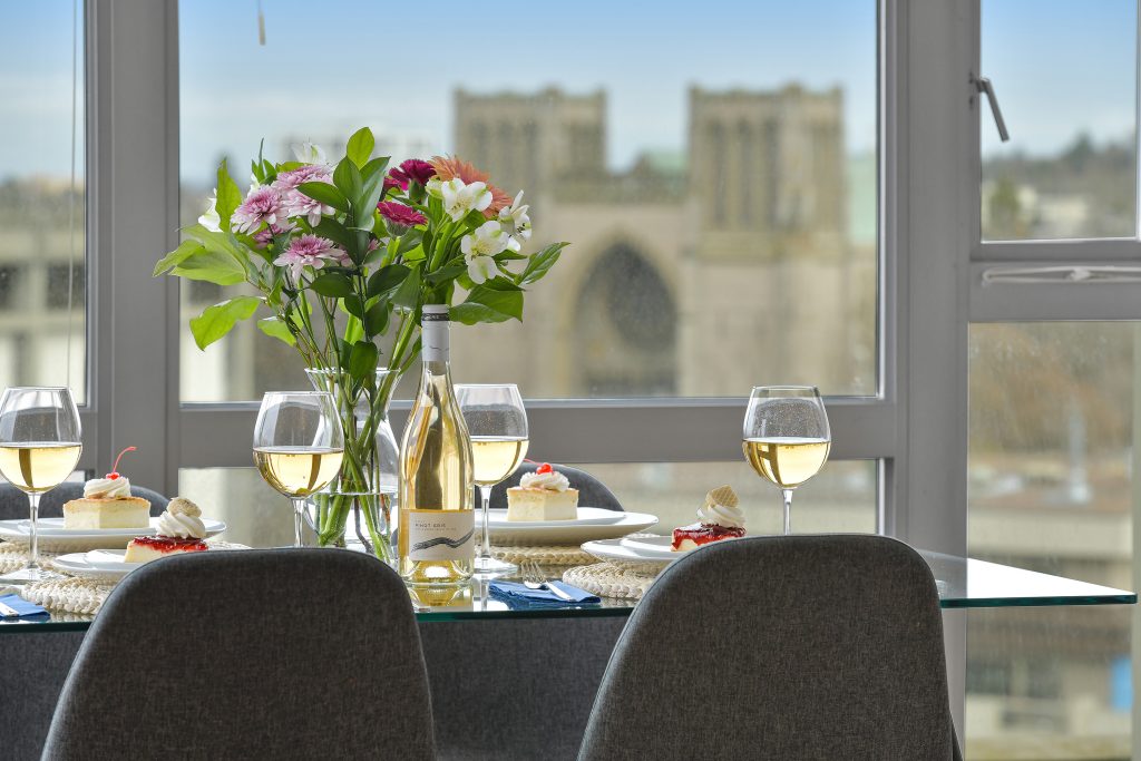 Cathedral View Suite-Vignette 2