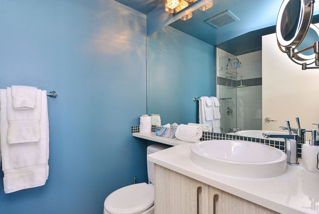 Coastal Haven Suite 18