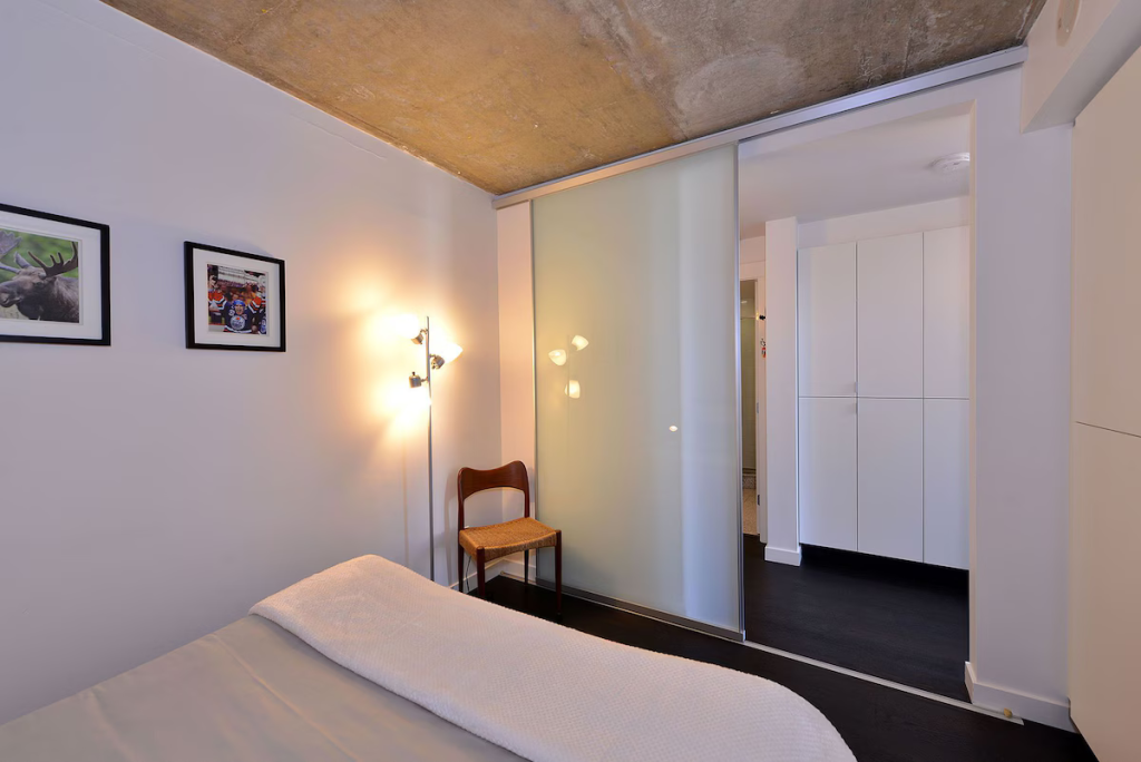 Market Loft Suite 14