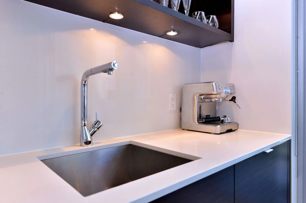 Market Loft Suite 16