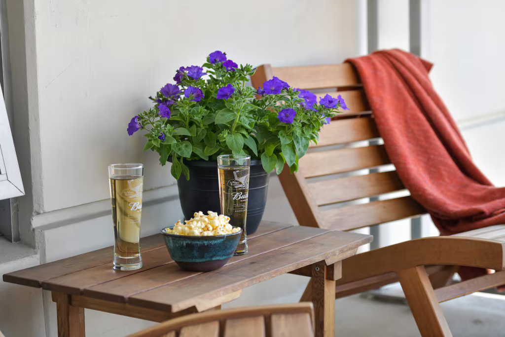 Private Patio with Electric Grill, seats 2 comfortably. Ocean & Mountain Views!