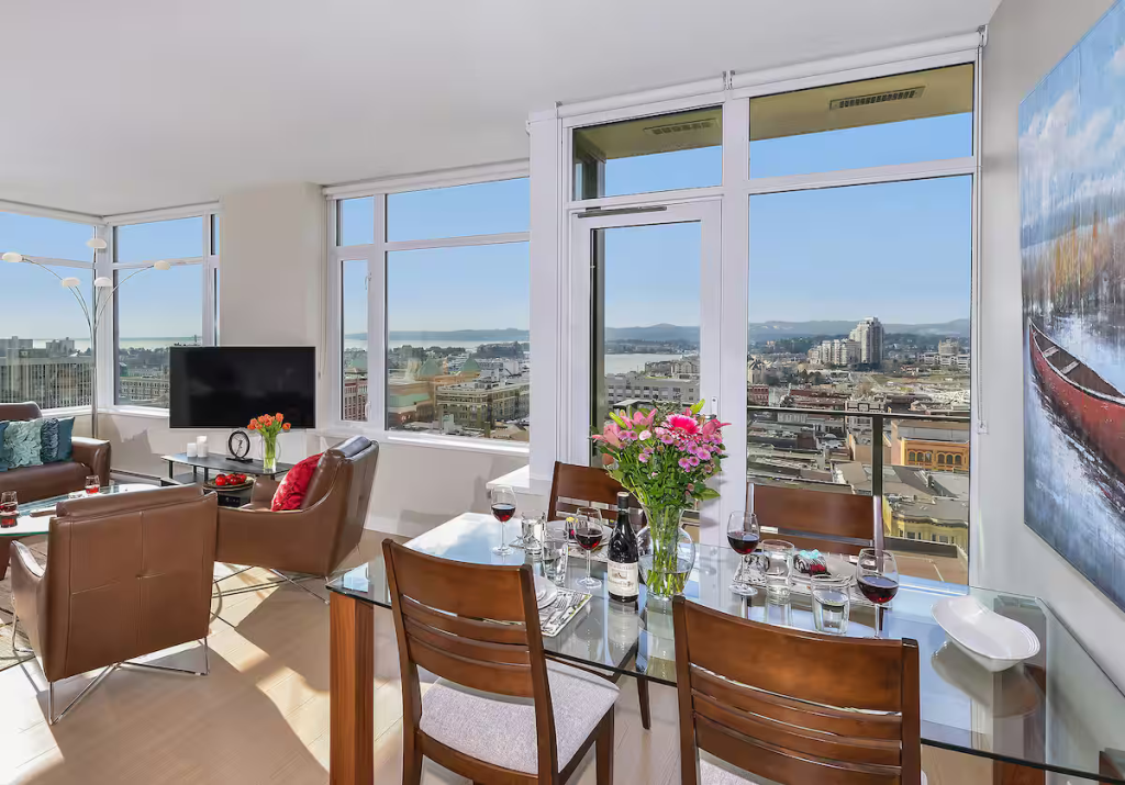 Panoramic Sea View Suite 4