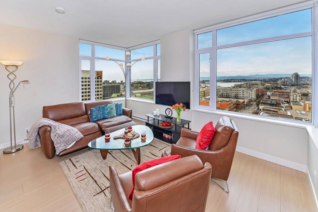 Panoramic Sea View Suite 6