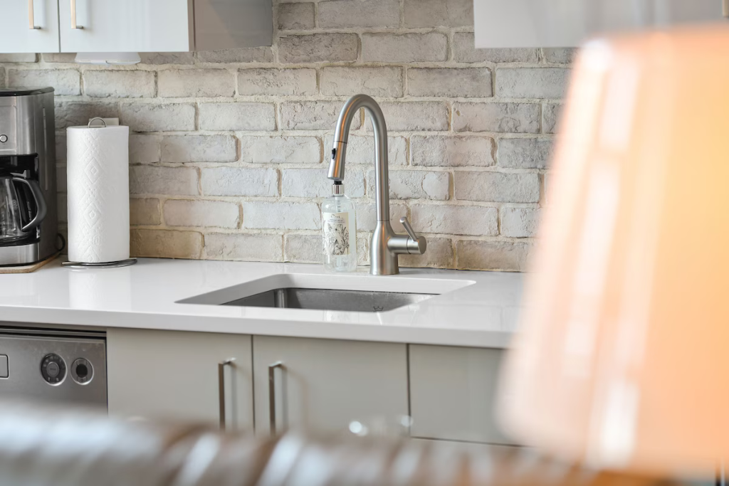 Metropolitan Suite 10