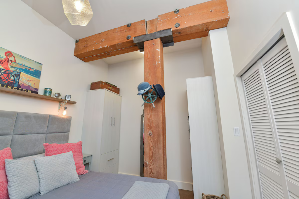 Metropolitan Suite 17